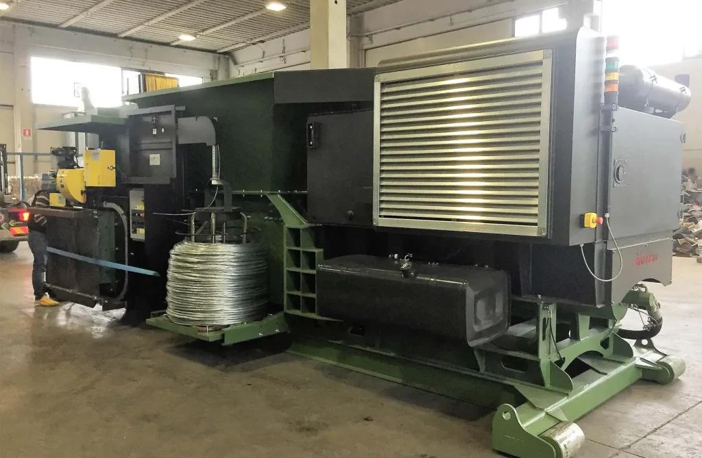 Pressa PR27 scarrabile Idromec per rifiuti industriali e urbani