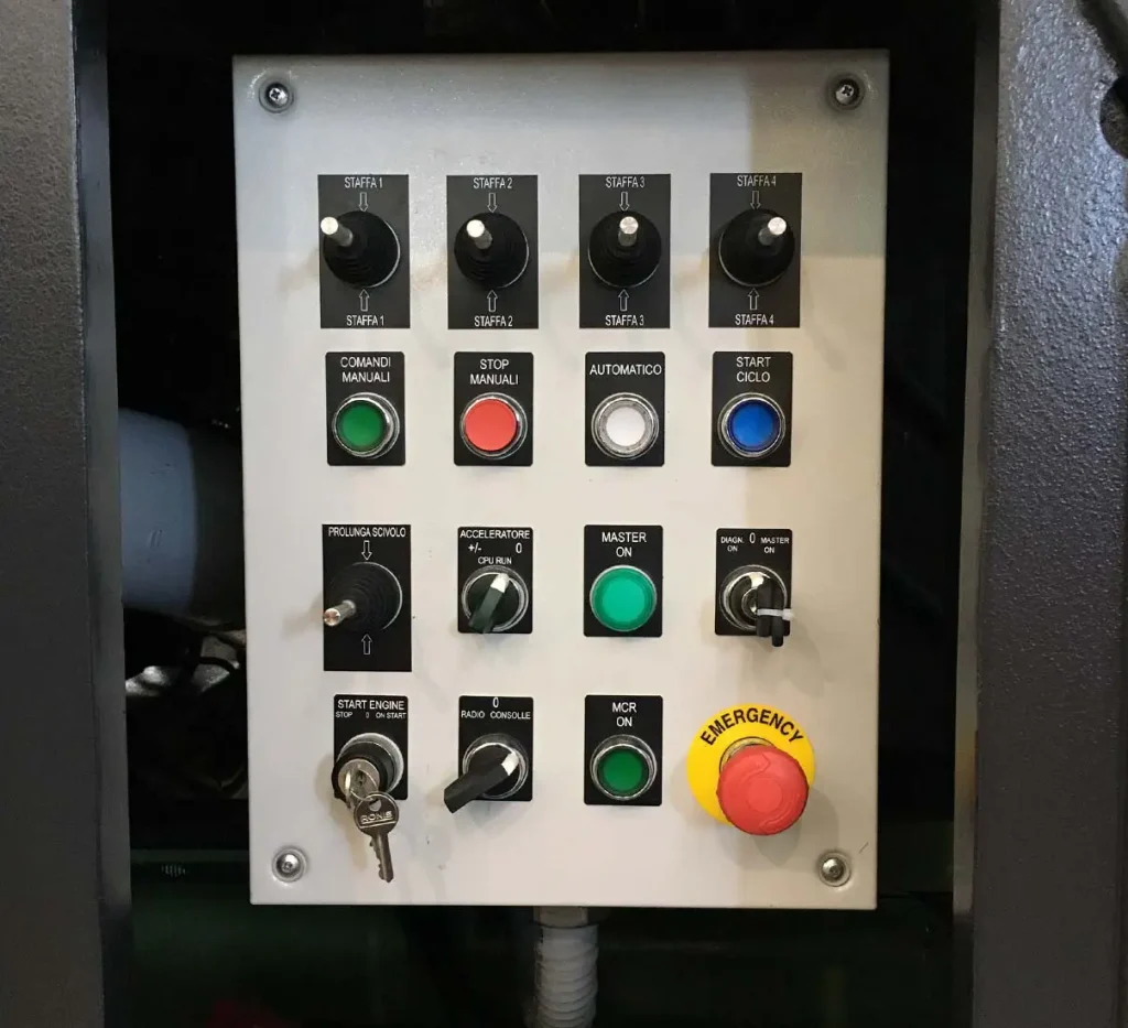 Pannello di controllo cesoie inclinate Serie GS Idromec per rottame metallico