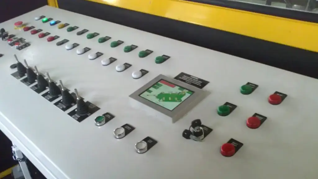 Pannello controllo I.R.C Idromec: gestione e monitoraggio remoti per controllo produzione in tempo reale.