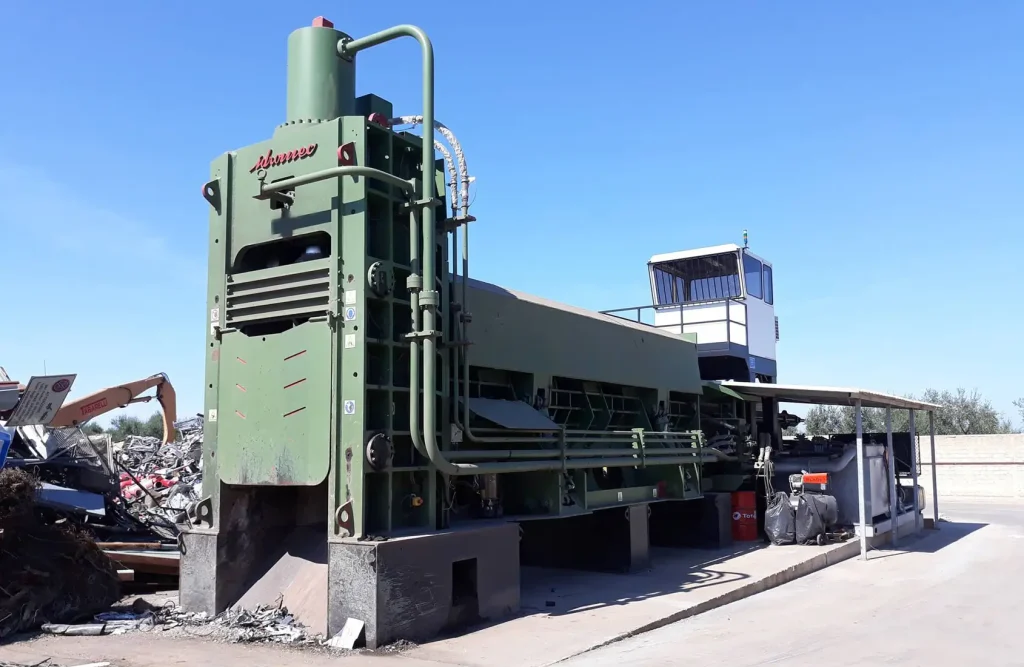 Presse cesoia CD: prestazioni elevate grazie a soluzioni avanzate e cicli ottimizzati.