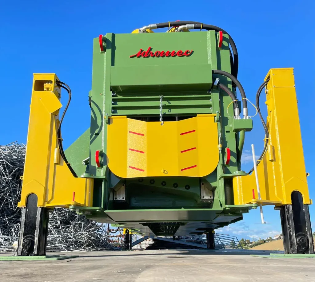 Presse cesoia per rottami metallici potenti, serie SLK di Idromec Spa per lavorazioni pesanti di metallo