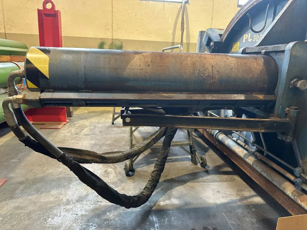 Valvole idrauliche pressa scarrabile usata SCS PL300