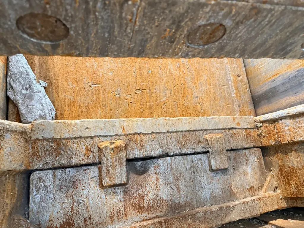 used Bonfiglioli Squalo CS100 mobile shear cutting box detail
