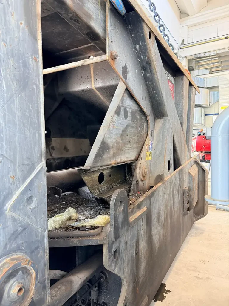 used Bonfiglioli Squalo CS100 mobile shear side view